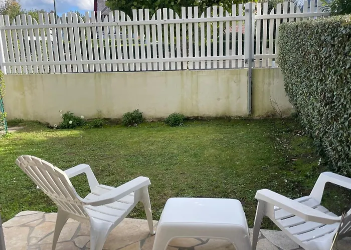 Studio Avec Jardin Centre Ville Cabourg La Roseraie